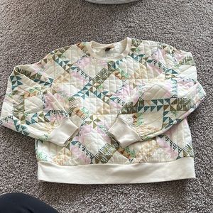 Universal thread quilted sweatshirt